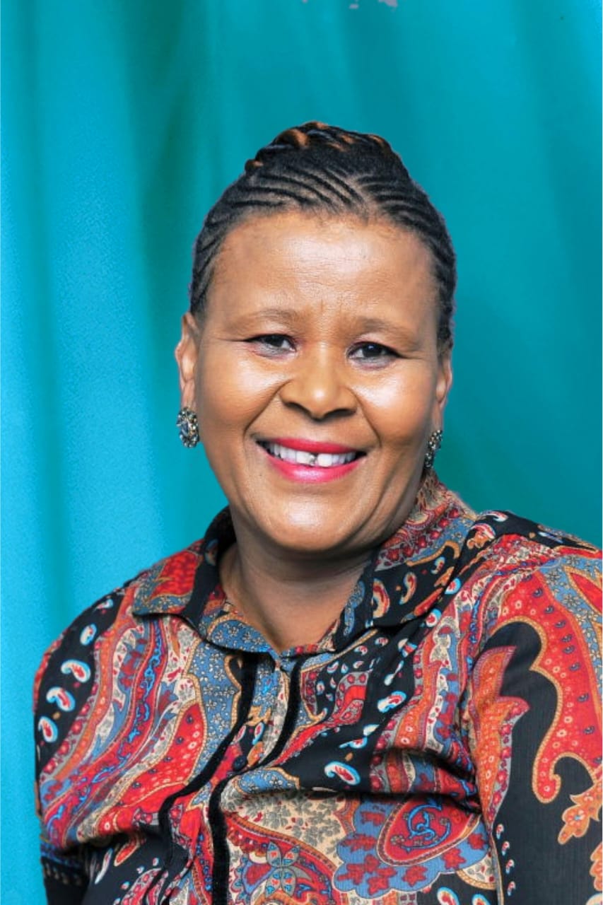 Cathrine Ntakakazi, assistant